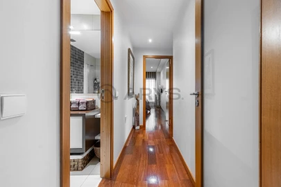 Apartamento T3 para Venda em Real, Dume e Semelhe