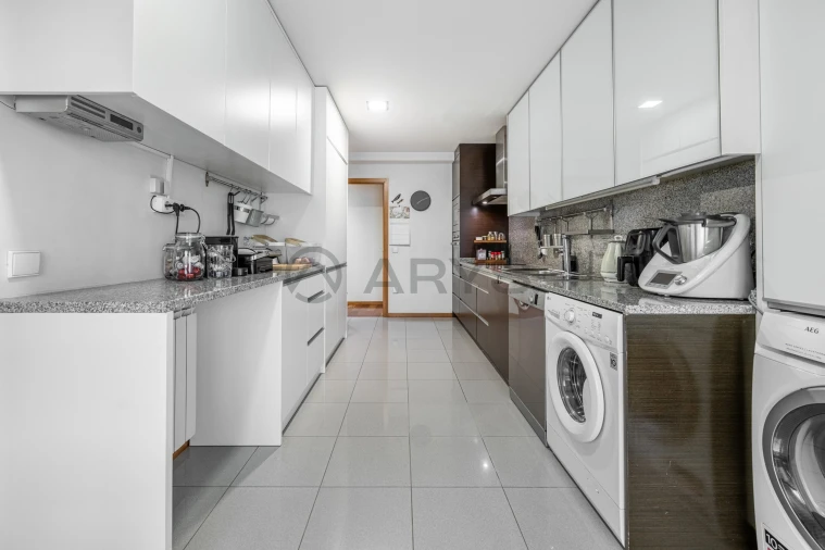 Apartamento T3 para Venda em Real, Dume e Semelhe Foto 4