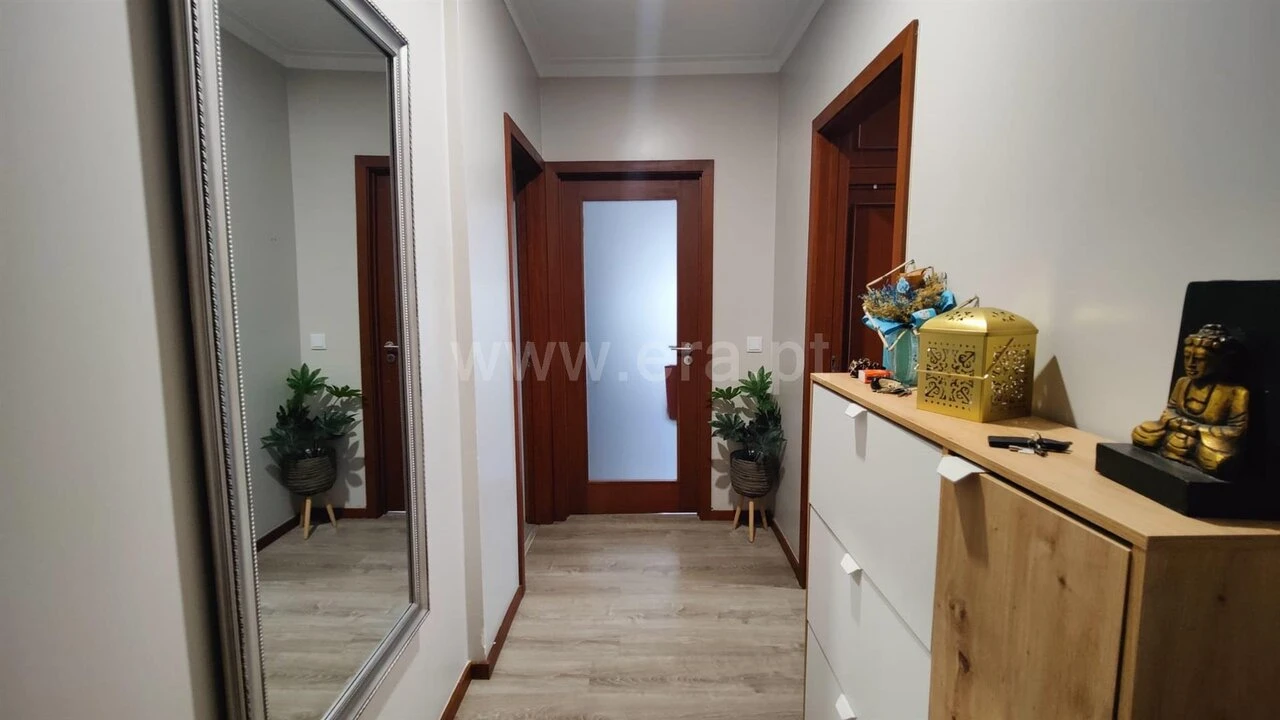 Apartamento T2 para Venda em Oliveira do Douro Foto 4