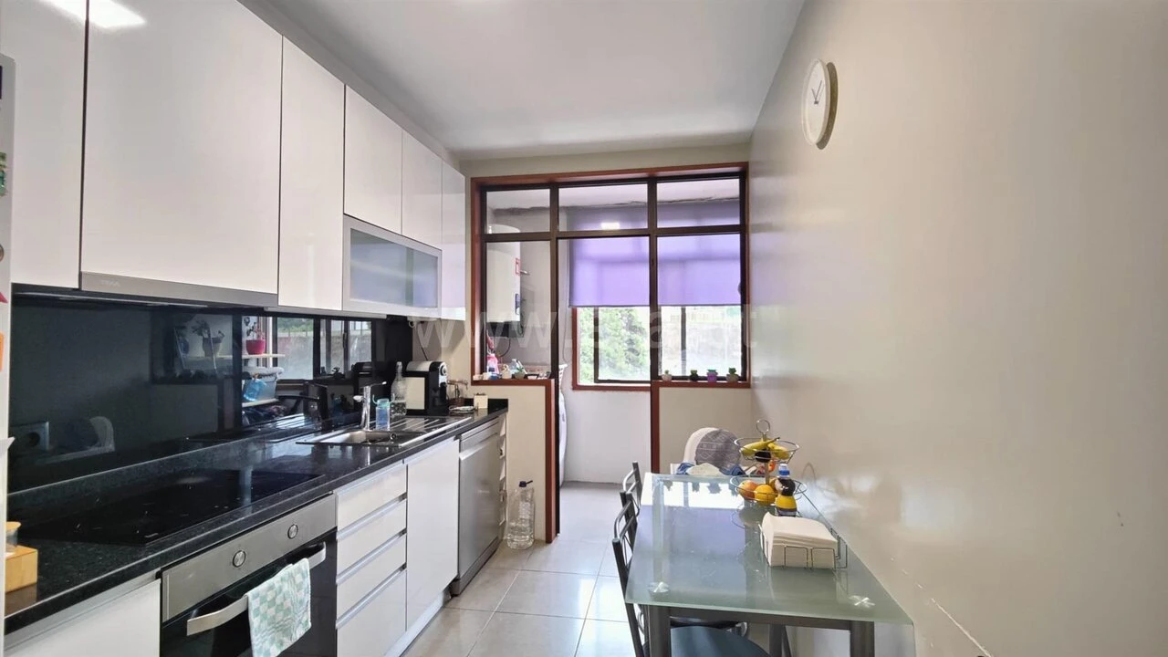 Apartamento T2 para Venda em Oliveira do Douro Foto 2