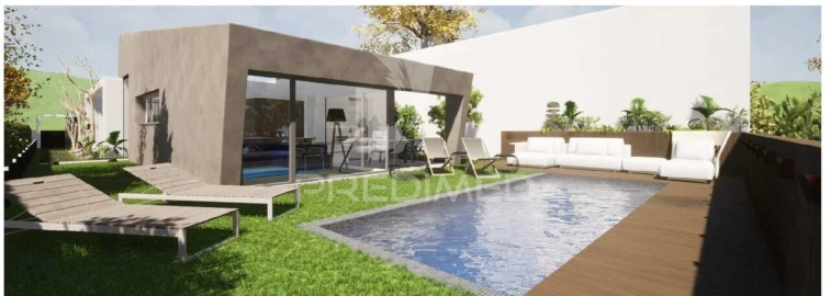 Moradia T3 para Venda em Charneca de Caparica e Sobreda