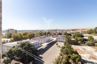 Apartamento T3 para Venda em Corroios