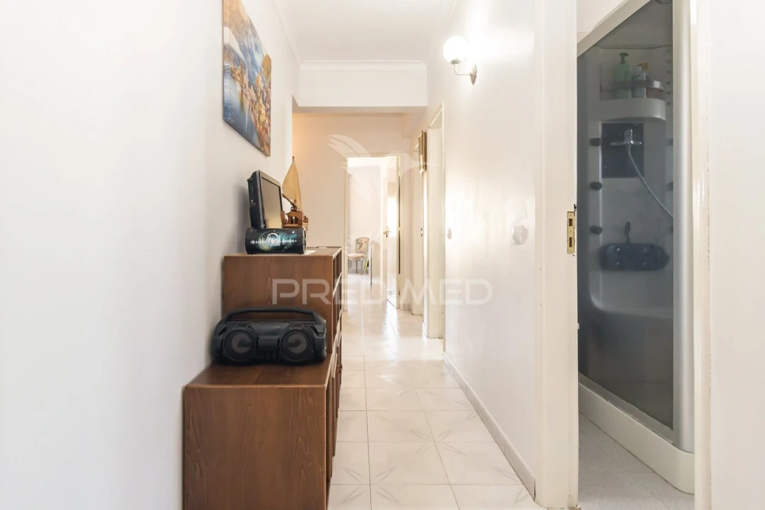 Apartamento T3 para Venda em Corroios Foto 22