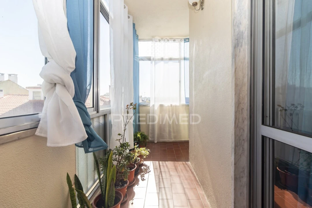 Apartamento T3 para Venda em Corroios Foto 14