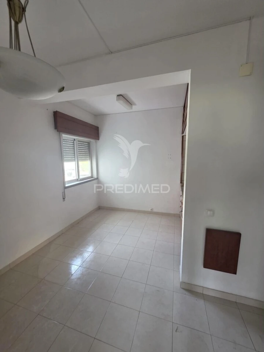 Apartamento T1 para Venda em Corroios Foto 5
