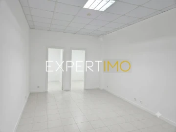 Loja para Arrendamento em Santa Comba Dão e Couto do Mosteiro