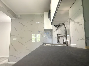 Apartamento T3 para Venda em Laranjeiro e Feijó