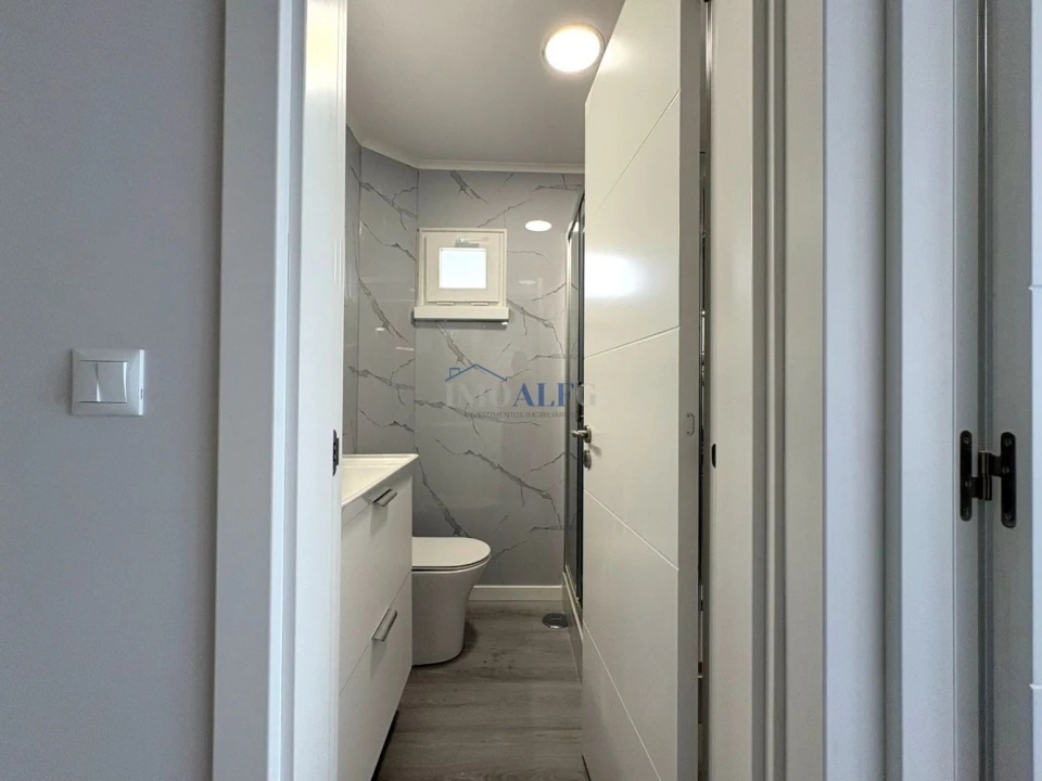 Apartamento T3 para Venda em Laranjeiro e Feijó Foto 19