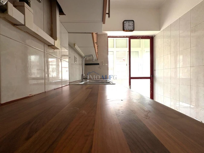 Apartamento T3 para Venda em Seixal, Arrentela e Aldeia de Paio Pires Foto 2