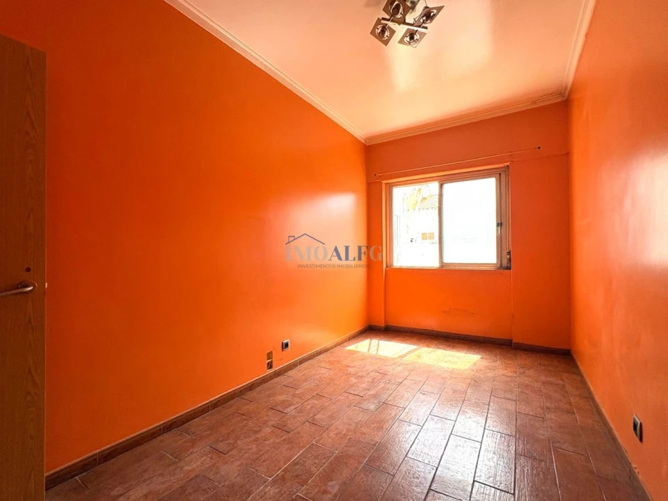 Apartamento T3 para Venda em Seixal, Arrentela e Aldeia de Paio Pires Foto 12