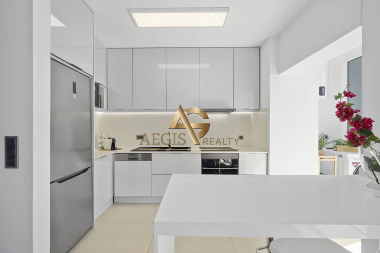 Apartamento T2 para Venda em São Martinho Foto 2