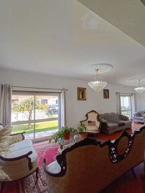 Moradia T4 para Venda em Marvila, Ribeira Santarém, São Salvador, São Nicolau