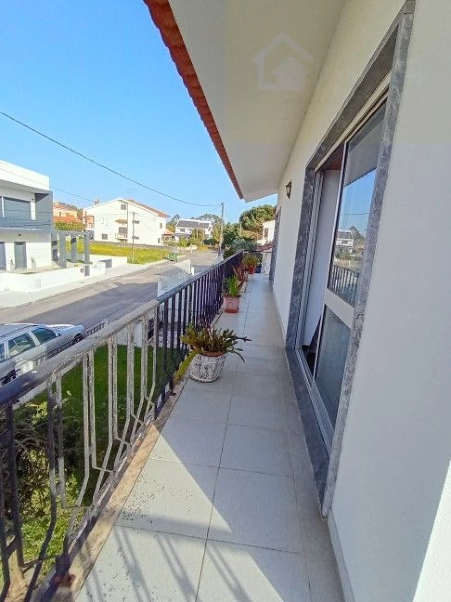 Moradia T4 para Venda em Marvila, Ribeira Santarém, São Salvador, São Nicolau Foto 4