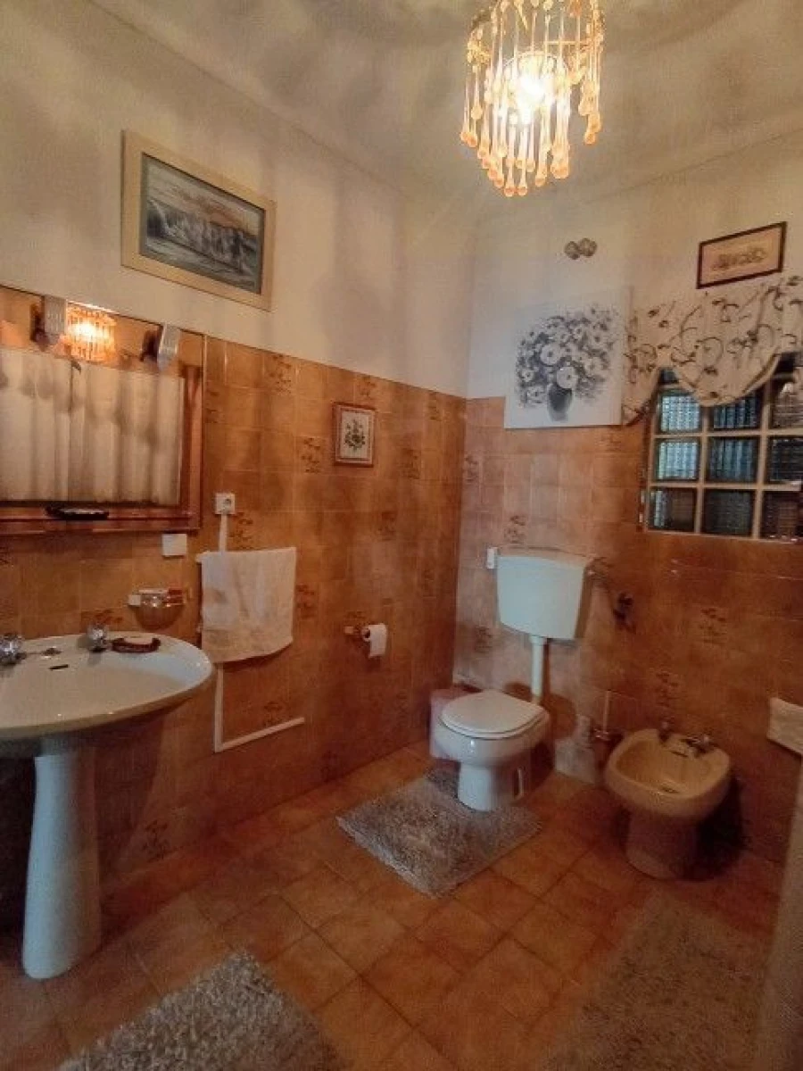 Moradia T4 para Venda em Marvila, Ribeira Santarém, São Salvador, São Nicolau Foto 46