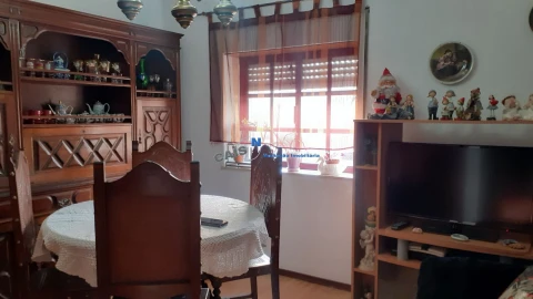 Apartamento T1 para Venda em Valongo