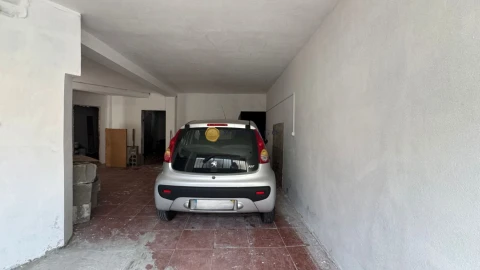 Moradia T3 para Venda em São Martinho de Árvore e Lamarosa