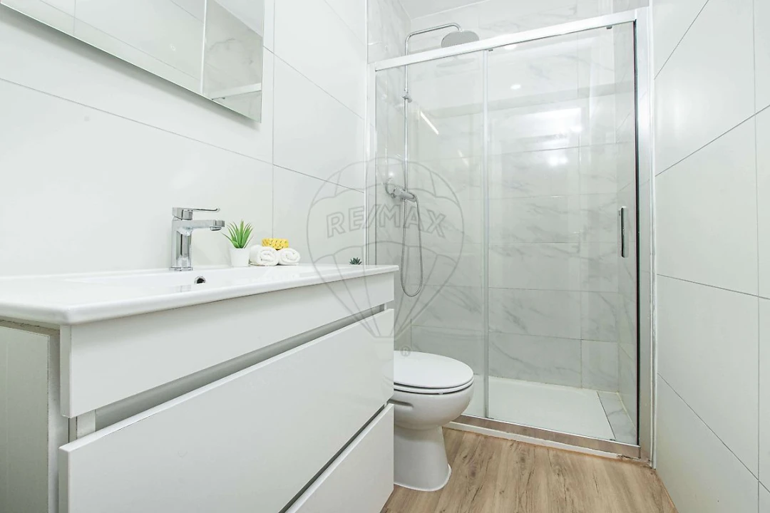 Apartamento T1 para Venda em Camarate, Unhos e Apelação Foto 13