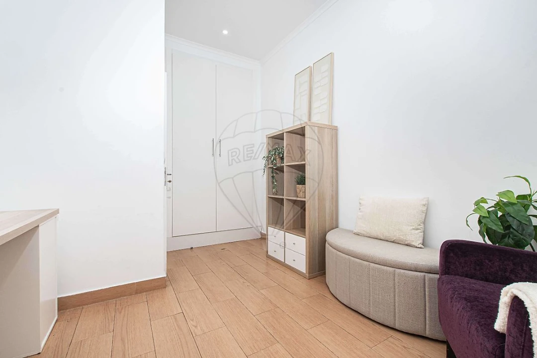 Apartamento T1 para Venda em Camarate, Unhos e Apelação Foto 12