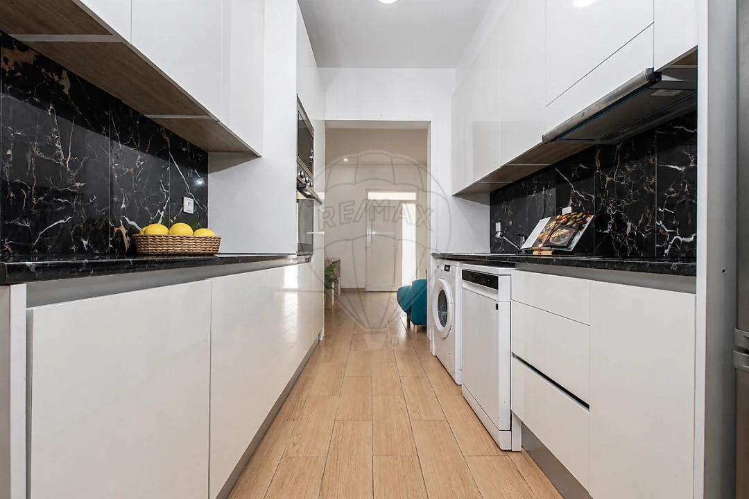 Apartamento T1 para Venda em Camarate, Unhos e Apelação Foto 9