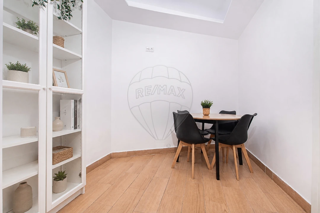 Apartamento T1 para Venda em Camarate, Unhos e Apelação Foto 7