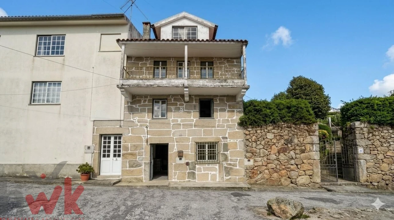 Moradia T4 para Venda em Santa Ovaia e Vila Pouca da Beira Foto 1