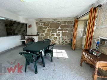 Moradia T4 para Venda em Santa Ovaia e Vila Pouca da Beira