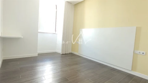 Moradia T9 para Venda em Buarcos