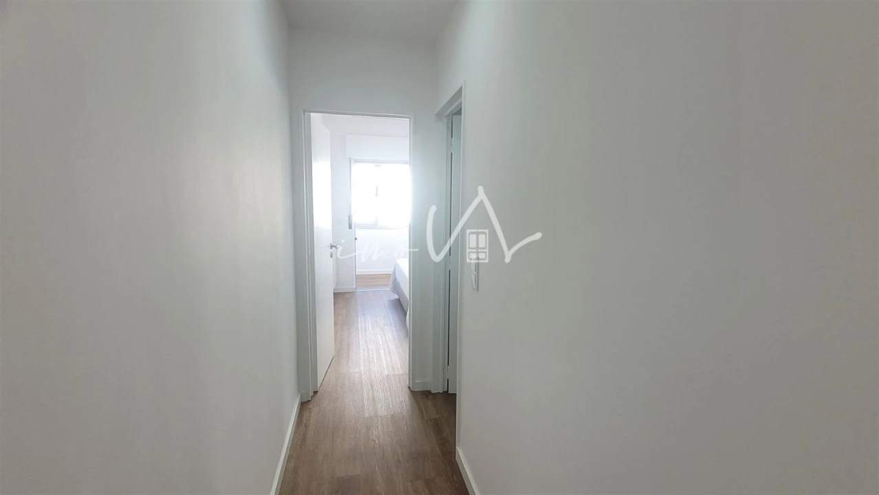 Apartamento T1 para Venda em Buarcos Foto 12
