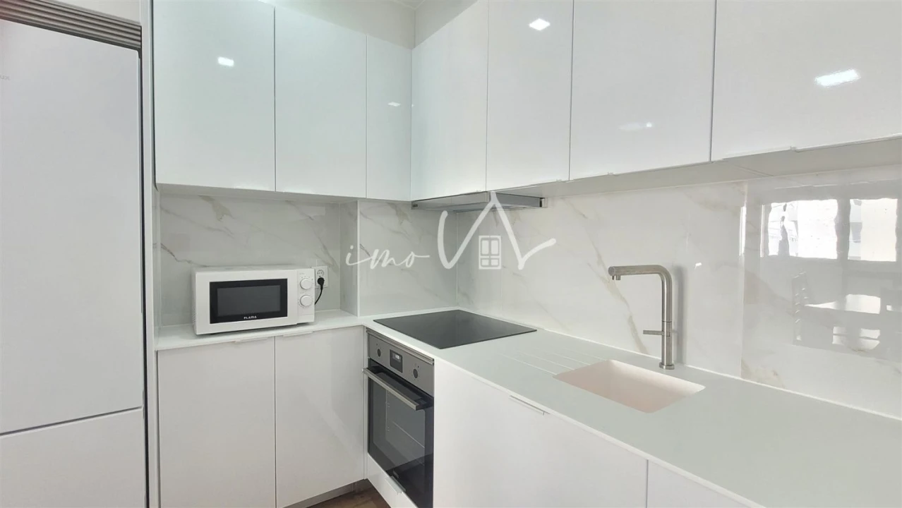 Apartamento T1 para Venda em Buarcos Foto 6