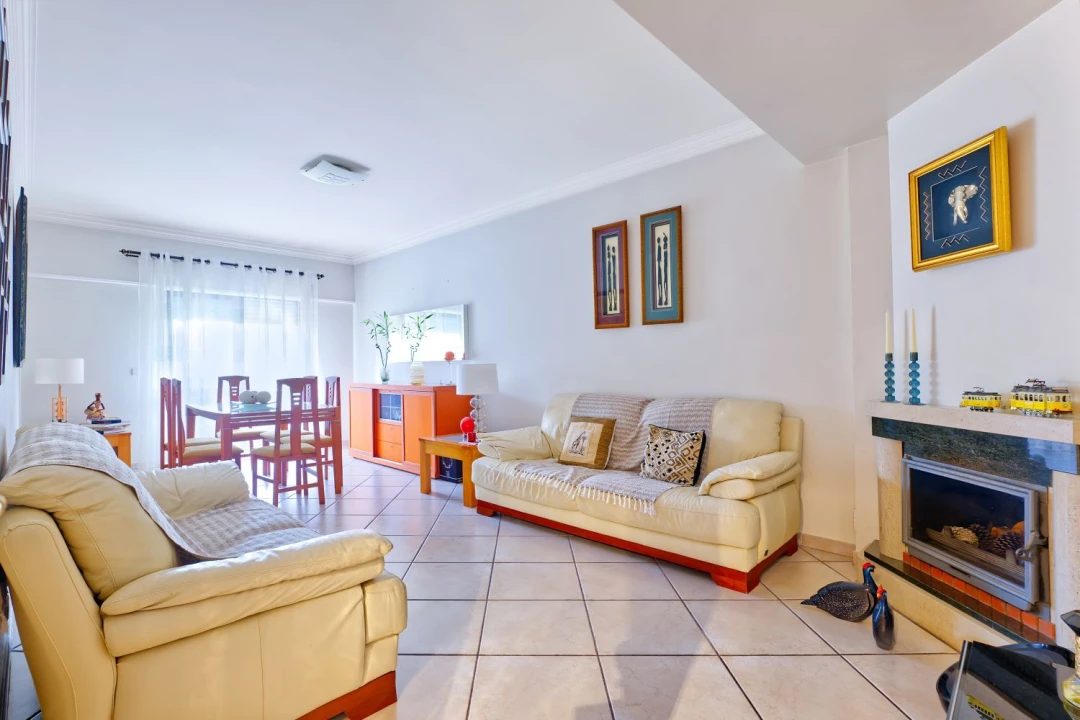 Apartamento T3 para Venda em Póvoa de Santa Iria e Forte da Casa Foto 6