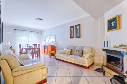 Apartamento T3 para Venda em Póvoa de Santa Iria e Forte da Casa