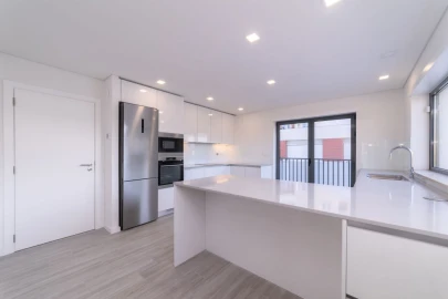 Moradia T4 para Venda em Tavarede
