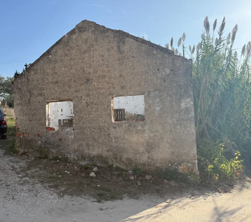 Moradia T1 para Venda em Tavarede Foto 1