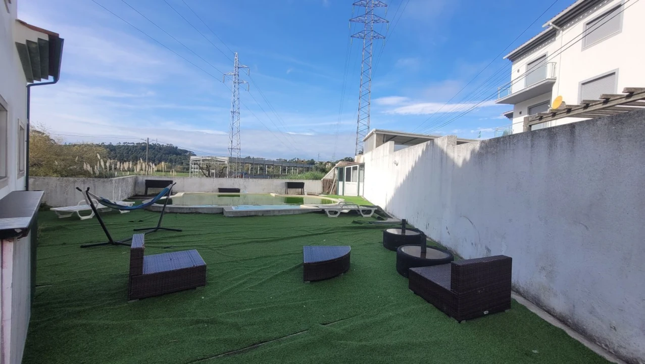 Moradia T4 para Venda em Tavarede Foto 26