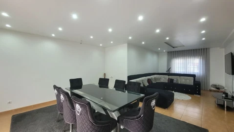 Moradia T4 para Venda em Tavarede