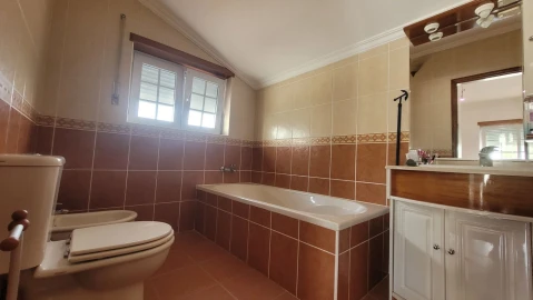 Moradia T4 para Venda em Tavarede