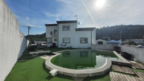 Moradia T4 para Venda em Tavarede
