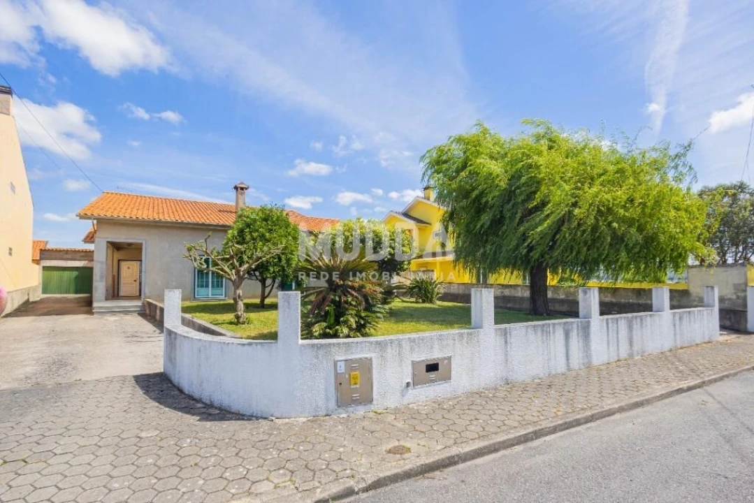 Moradia T4 para Venda em Cacia Foto 1