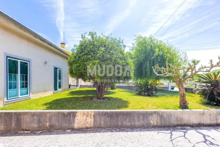 Moradia T4 para Venda em Cacia Foto 4