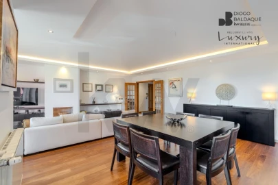 Apartamento T4 para Venda em Oeiras e São Julião da Barra, Paço de Arcos e Caxias