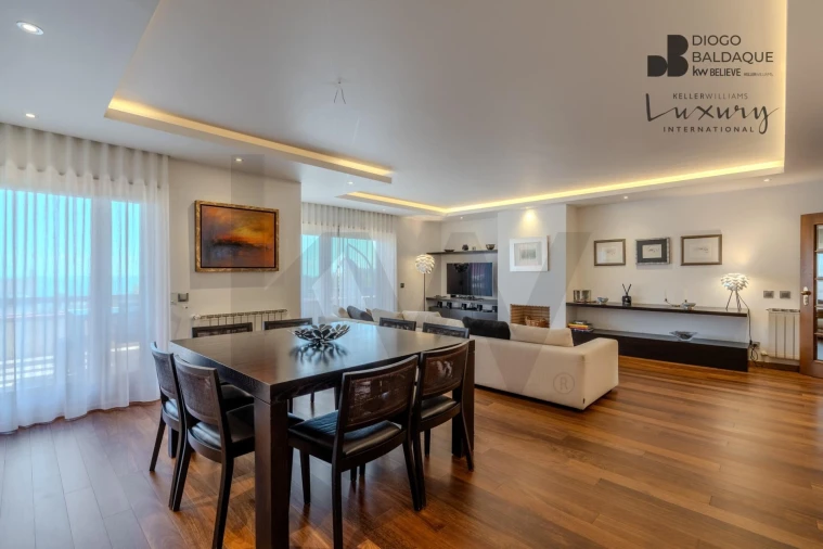 Apartamento T4 para Venda em Oeiras e São Julião da Barra, Paço de Arcos e Caxias Foto 9