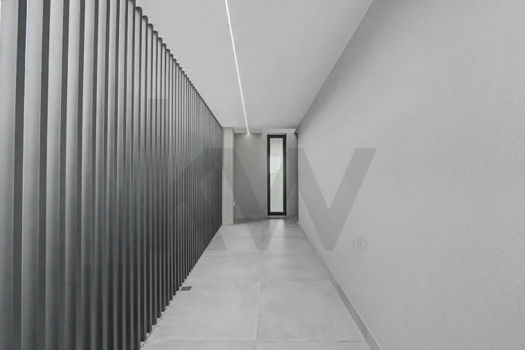 Moradia T3 para Venda em Arrifana Foto 40