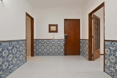 Apartamento T2 para Venda em Baixa da Banheira e Vale da Amoreira