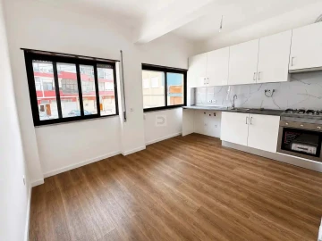 Apartamento T2 para Venda em Alto do Seixalinho, Santo André e Verderena