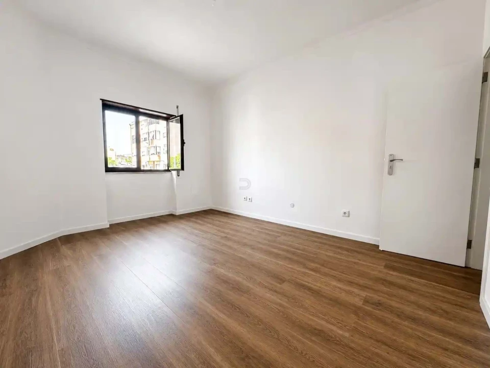 Apartamento T2 para Venda em Alto do Seixalinho, Santo André e Verderena Foto 16