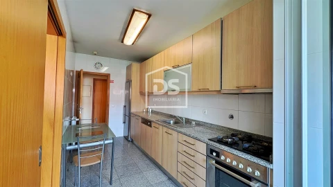 Apartamento T2 para Venda em São Mamede de Infesta e Senhora da Hora