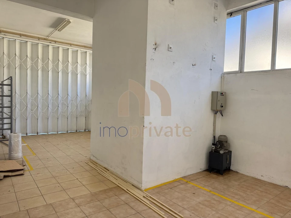 Armazém para Venda em Raimonda Foto 15