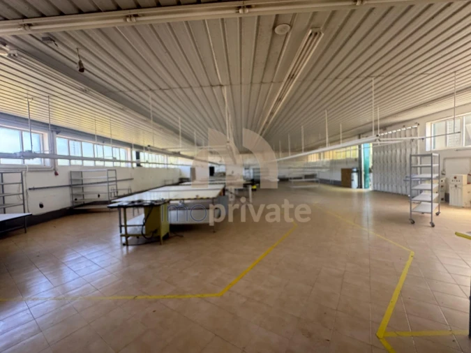 Armazém para Venda em Raimonda Foto 11