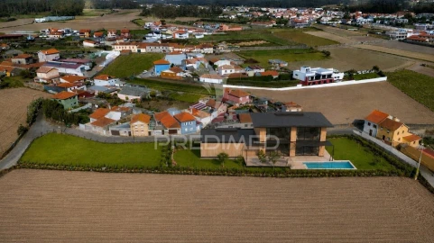 Terreno para Venda em Labruge
