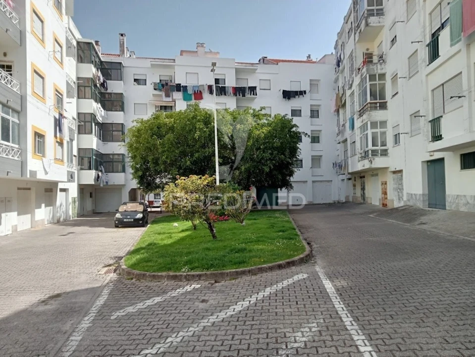 Apartamento T3 para Venda em Alcochete Foto 19